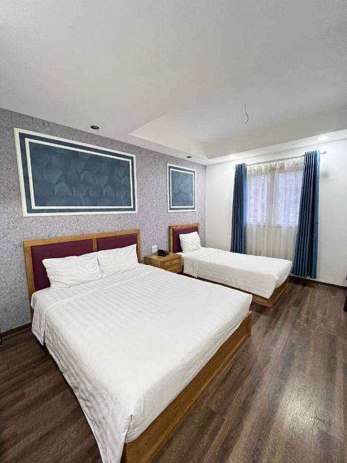 Khách sạn Và 3*