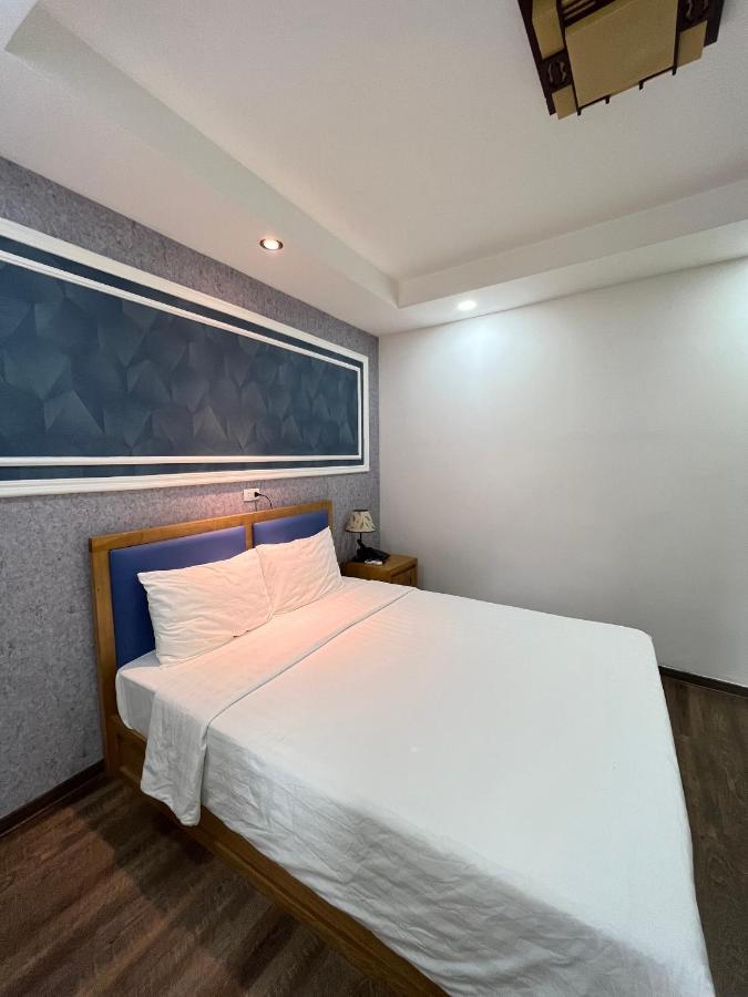 Và Khách sạn 3*