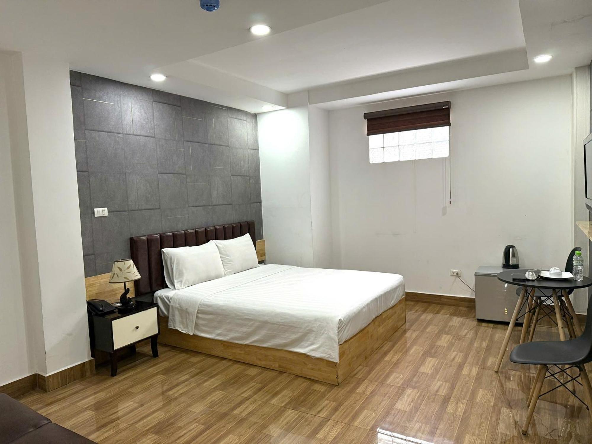 Khách sạn Và